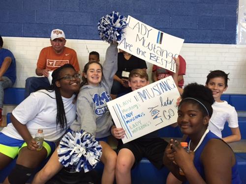 Lady Mustang Fans 
