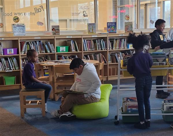 5th Grade Reading to Kinder