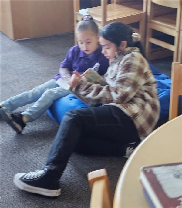 5th Grade Reading to Kinder